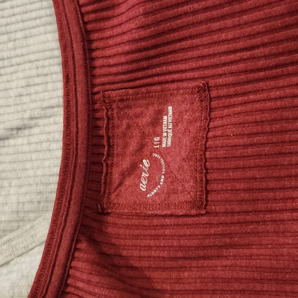 2 Aerie Ribbed Sweaters - Picture 2 of 4